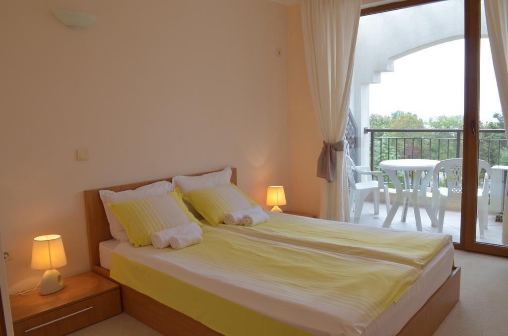 Bay Apartments Sosopol Exterior foto